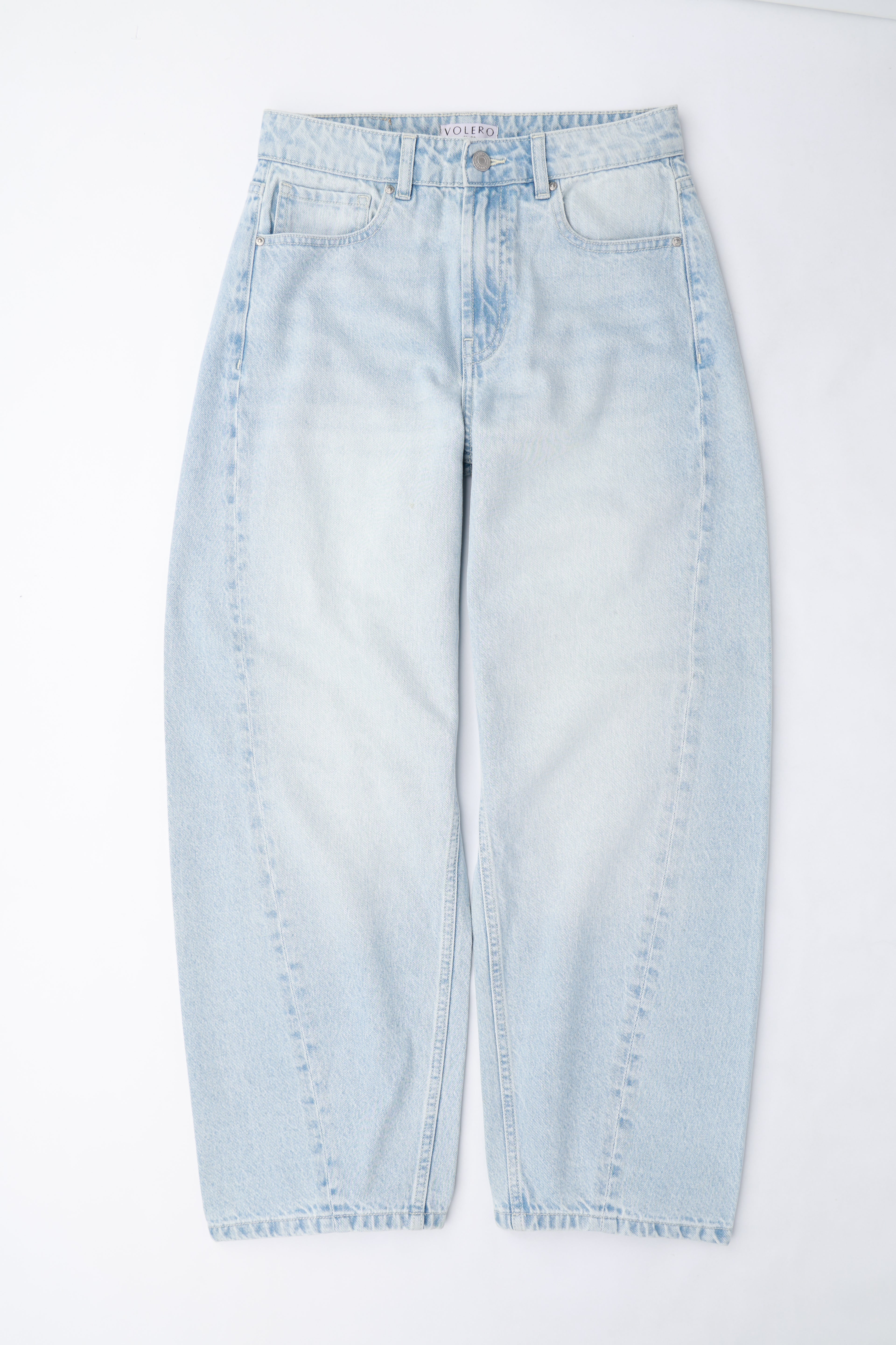 Volero Light Wash Barrel Jeans